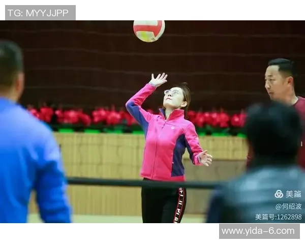 女子篮球情侣的甜蜜故事与赛场上的激情碰撞